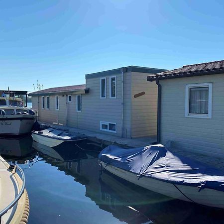 Visserslust - Woonboten & Appartementen Vinkeveen Eksteriør bilde