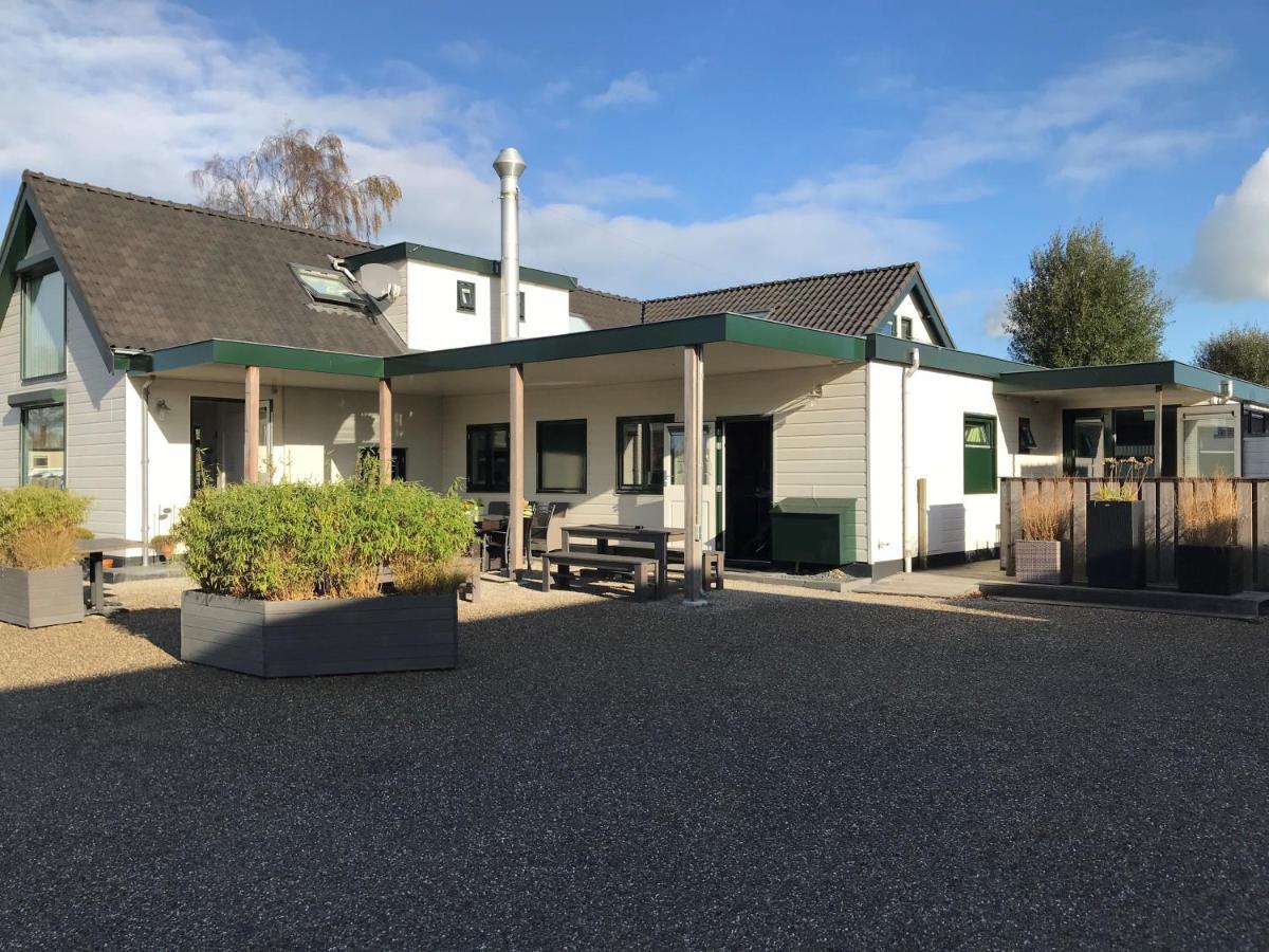 Visserslust - Woonboten & Appartementen Vinkeveen Eksteriør bilde