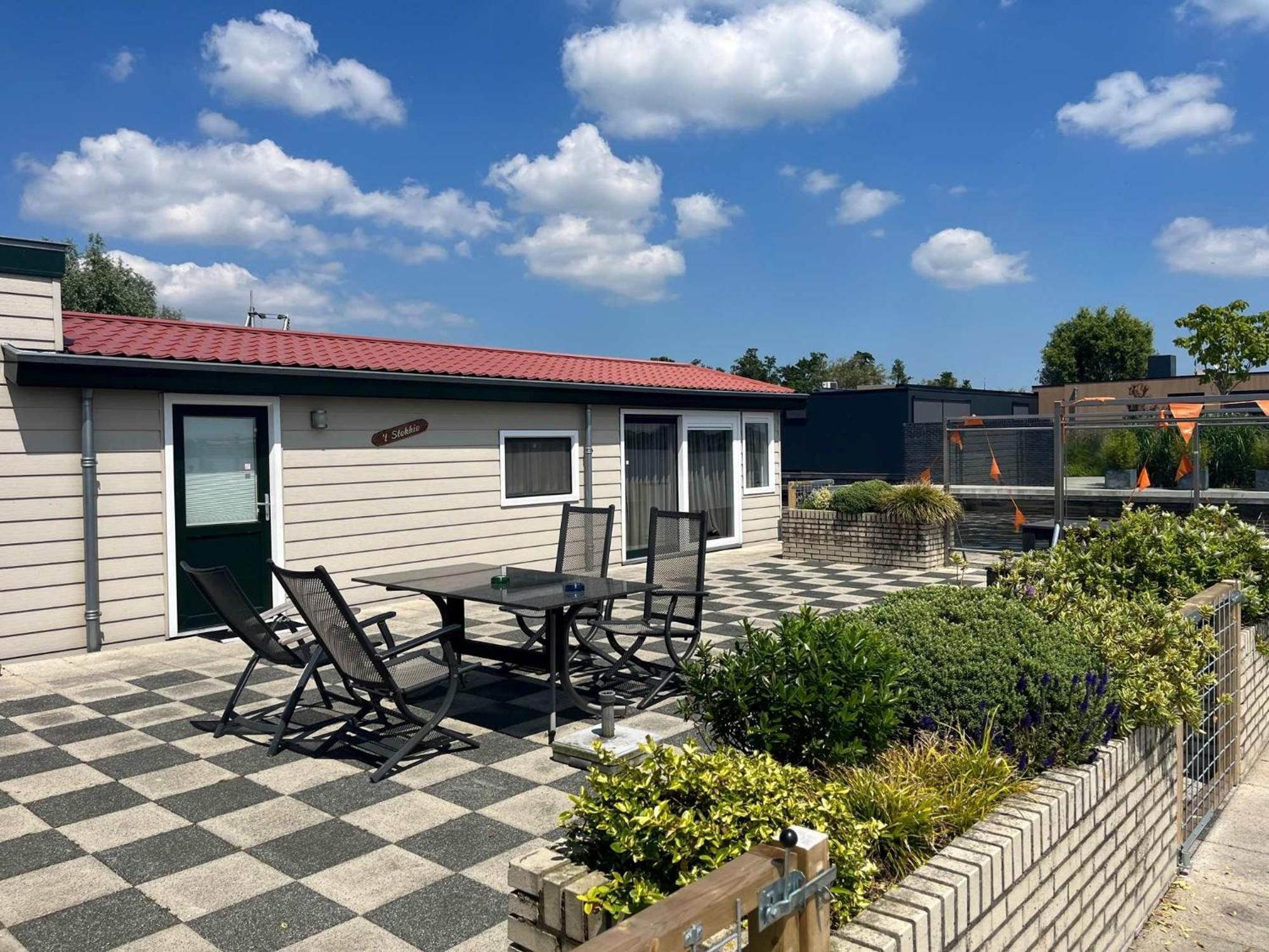 Visserslust - Woonboten & Appartementen Vinkeveen Eksteriør bilde